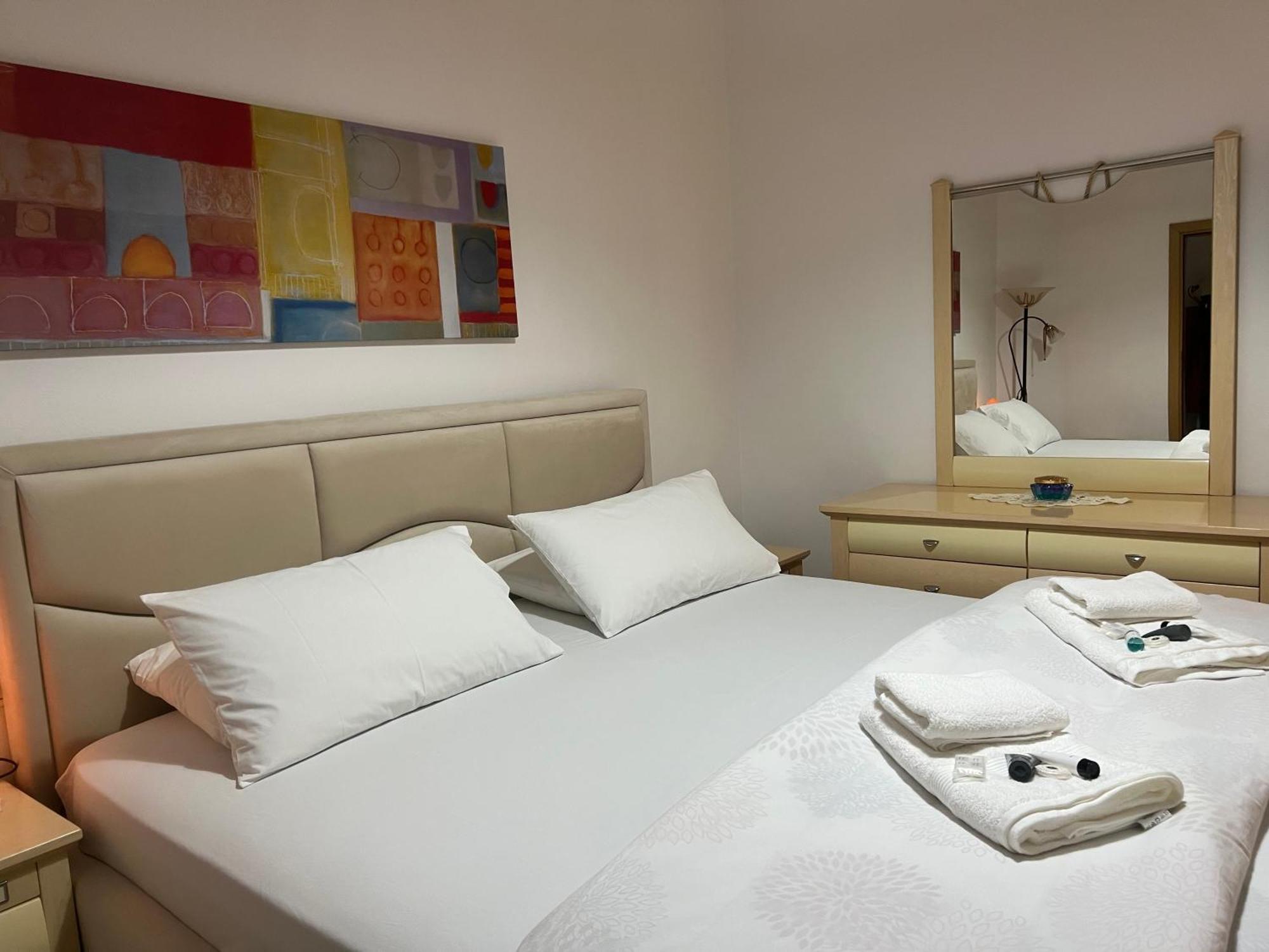 Rita Apartment Tiranë Eksteriør bilde
